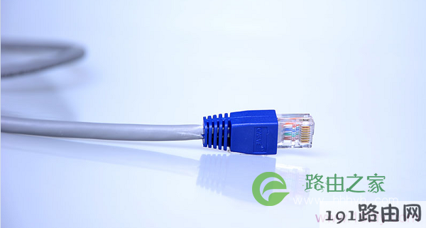 更换电脑与腾达路由器之间的网线