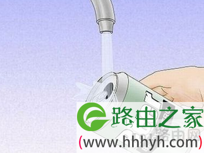 洗净易拉罐