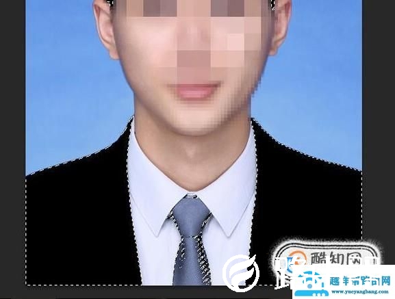 ps怎么把衣服变成黑色
