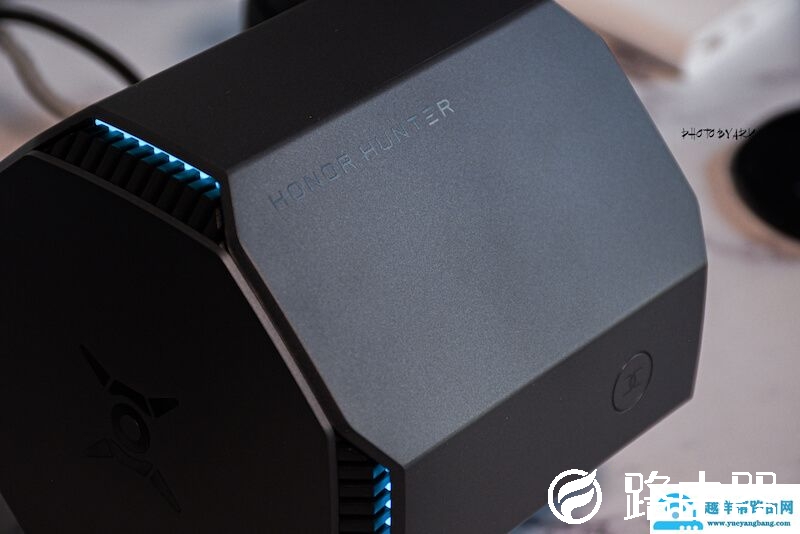 家里WiFi不稳定 卡经常掉线？荣耀猎人游戏路由评测