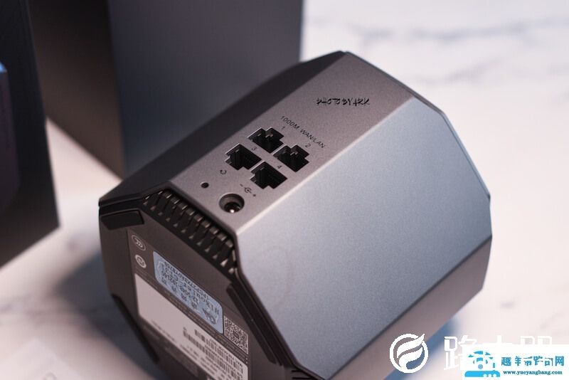 家里WiFi不稳定 卡经常掉线？荣耀猎人游戏路由评测