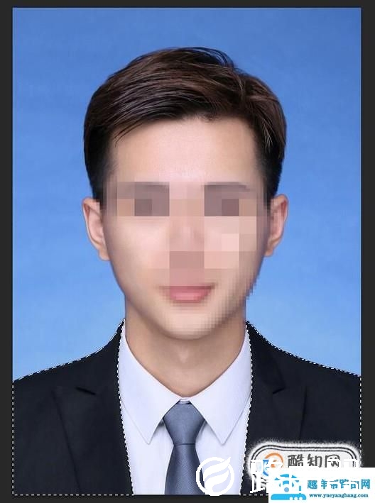 怎么用PS给衣服换颜色