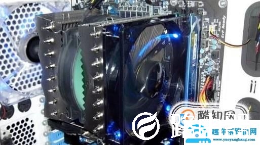 电脑黑屏，键盘和鼠标都亮怎么办？