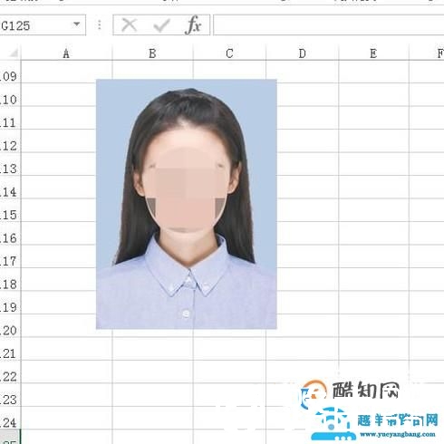如何利用excel把白底照片换成蓝底