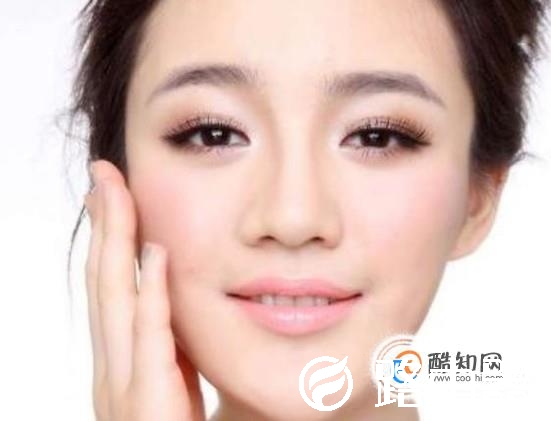 PS如何修改脸型