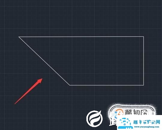CAD中怎么设置直线和中心点？