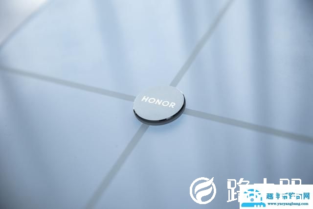 荣耀智能体脂秤WiFi版评测：17项身体指标 比你更懂你