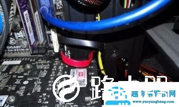 电脑硬盘怎么装