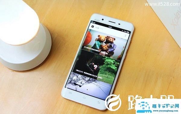 vivo Xplay5标准版和旗舰版的详细参数配置