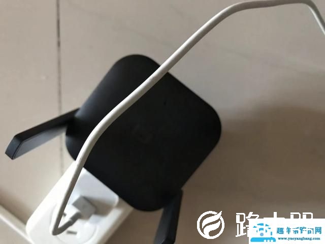 体验小米wifi放大器 一款让人崩溃失去理智的产品