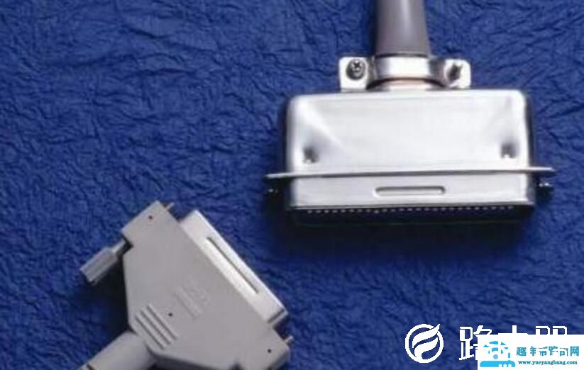 电脑显示屏不亮但是主机已开机?