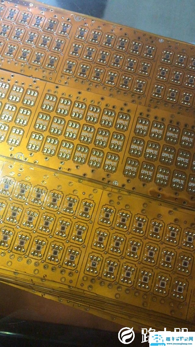 苹果卡贴机是什么样的（苹果卡贴机跟正常的有啥区别）(3)